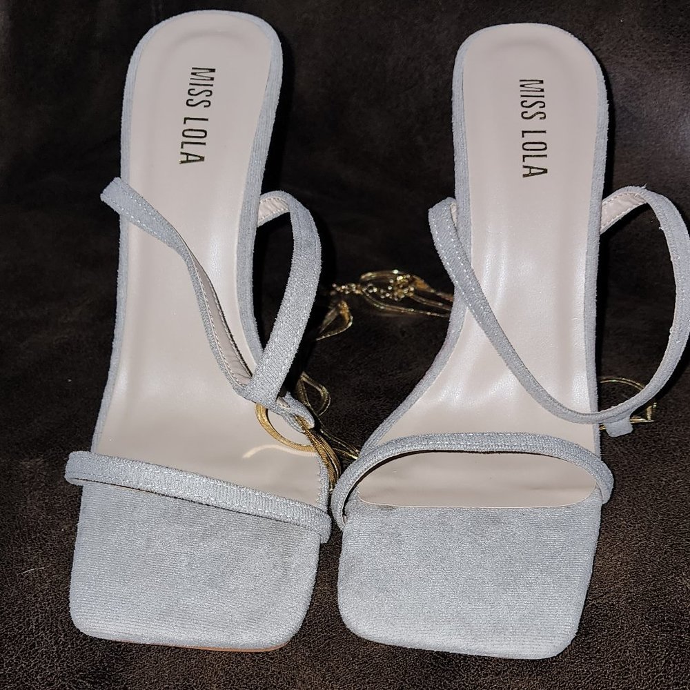 Nude heels